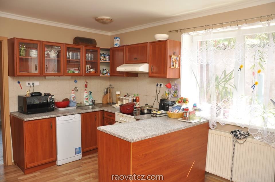 Cần bán căn hộ 2+1 và 4+1 tại Praha 8