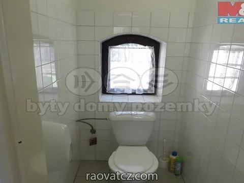 Cho thuê cửa hàng, 235 m2, Praha 6 – Ruzyně