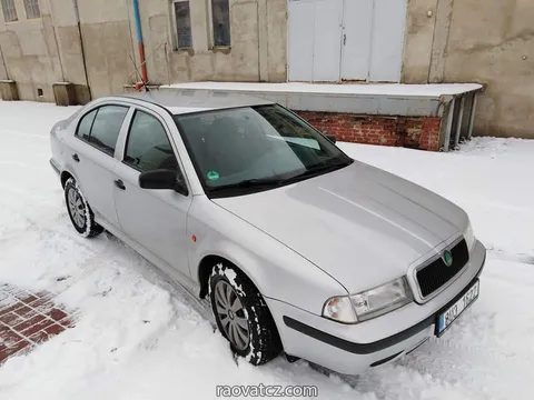 Octavia 1.6 55 kw .chạy 125 000 km.giá 35000 kc