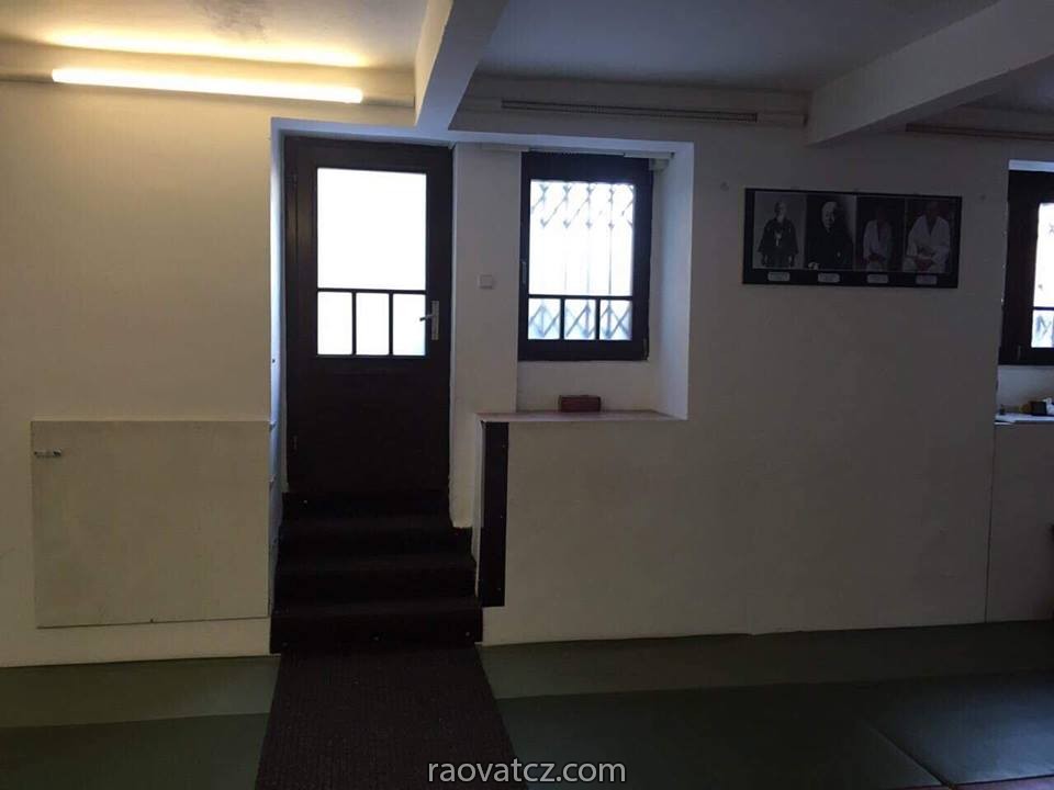 Bán nhà 2 mặt phố, địa điểm cực đẹp, nằm đúng trung tâm Praha 7