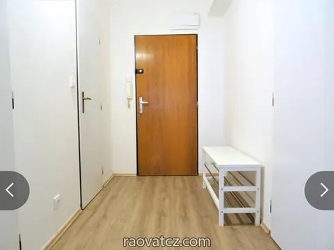 Cần cho thuê byt 2+kk,57m2, jivenska, michle, praha 4