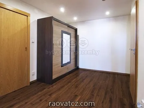 Bán Byt 3+kk,đã sửa rất đẹp DT 67m2, Praha 4 Modřany ra Sapa 6 min, đi kacerov 8