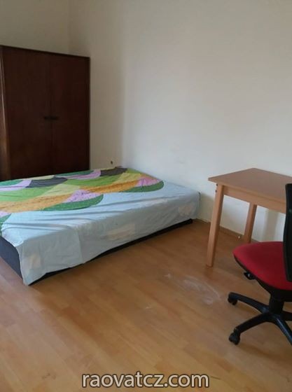 Cho thuê phong praha 4, nhà vườn, 2+1