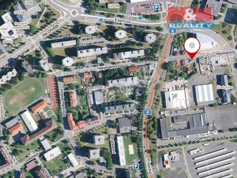 Bán nhà trên ở dưới kinh doanh, chủ tư nhân 238m2, Strakonice