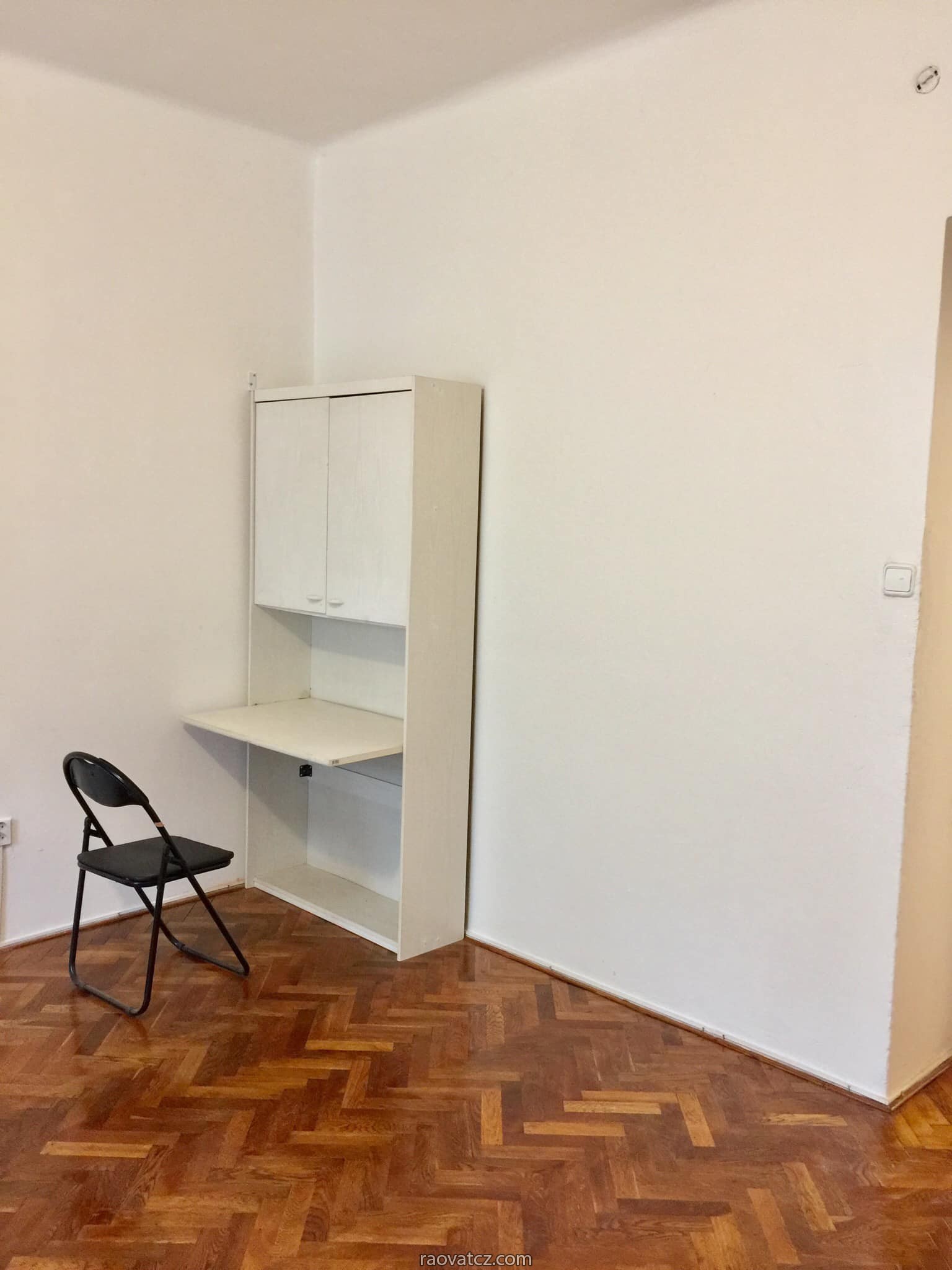 Cho thuê nhà 2+1 58m2 mới bau lại tại Praha 9