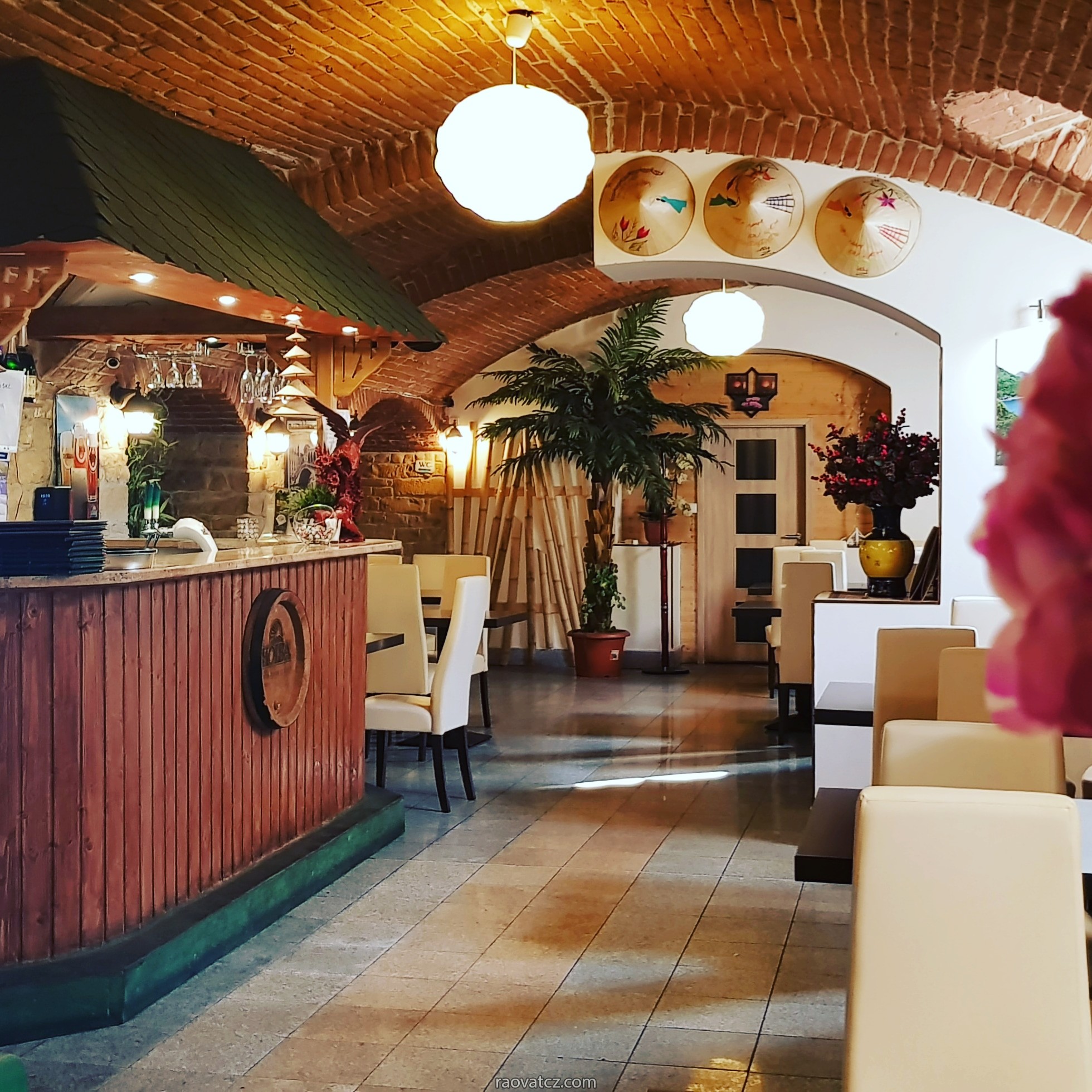 Cần nhượng lại quán ăn tại praha 8, tổng điện tích 260m2