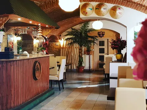Cần nhượng lại quán ăn tại praha 8, tổng điện tích 260m2