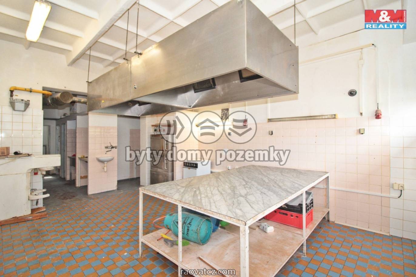 Cho thuê cửa hàng chủ tư nhân 48 m2 ở làng Rudná gần Praha (Zlíčin)