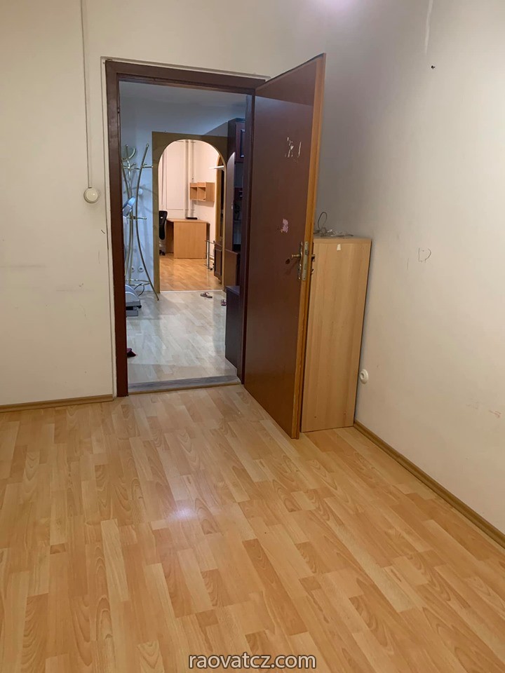 Cho thuê byt 3+1, diện tích 76m, tại praha 8 bohnice