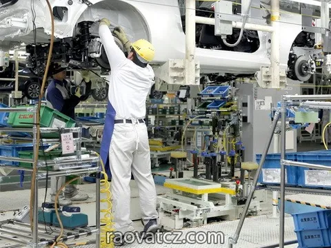Cty ô tô cách Plzeň 20km đang cần tuyển công nhân