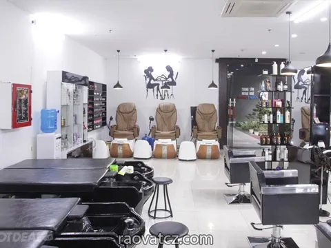 tiệm tóc và nail tại trung tâm praha 1 muốn sang nhượng lại