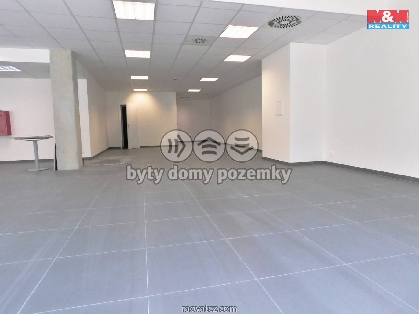Bán cửa hàng 150 m2, chủ tư nhân, Koněvova, Praha 3