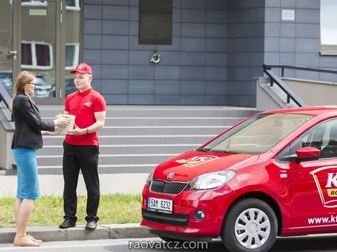 Quán ăn Praha 5 cần tìm người chạy xe đưa đồ ăn, ngày 10 tiếng