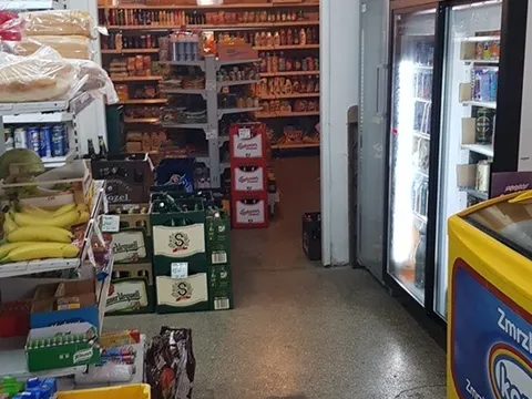 Chuyển nhượng potraviny (mọi hình thức) tổng diện tích hơn 90m2