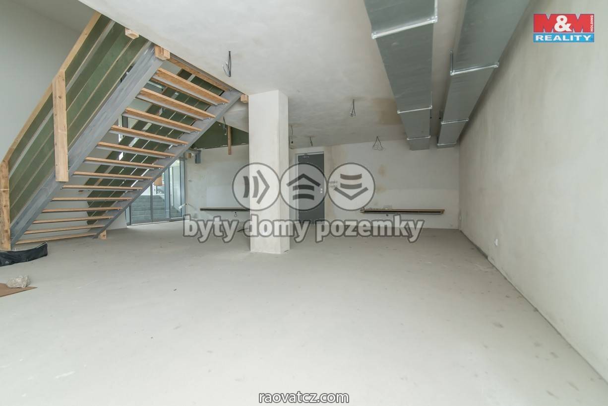 Bán bất động sản, cửa hàng 468 m2, Praha 6