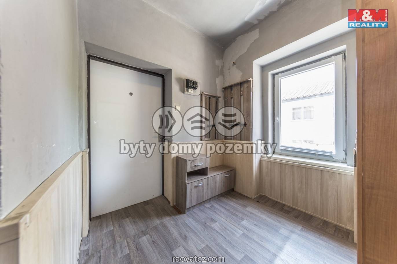 Bán bất động sản, trên ở dưới bán hàng, Praha 9 Čakovice