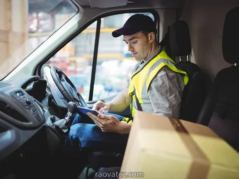Cần tuyển nhân viên nam biết lái xe làm lâu dài trong chợ sapa