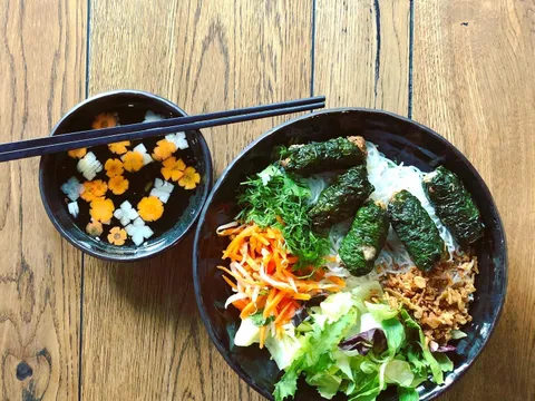 Phở Bar Praha Florenc tuyển nhân viên nhiều vị trí