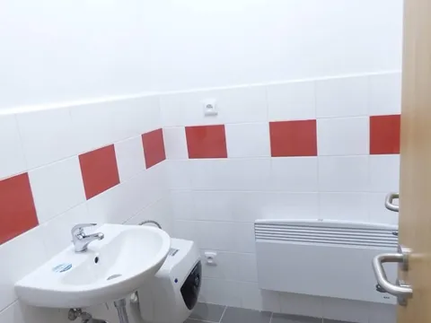 Bán lại cửa hàng Potraviny tại Prosek, Praha 9