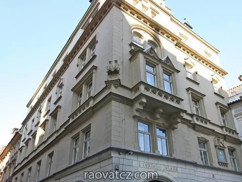 Bán nhà 3+ (78m2) cách quảng trường con Gà 150m Praha 1