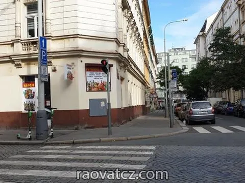 Nhượng lại potraviny, tại Slezska 981/57, Praha 3