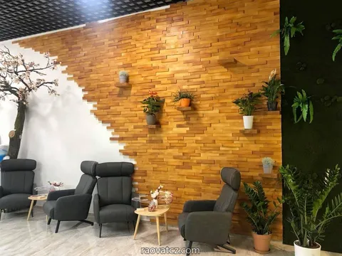 Công ty Divine cần tuyển 2 vị trí lễ tân cho 2 tiệm nails tại tp BRNO