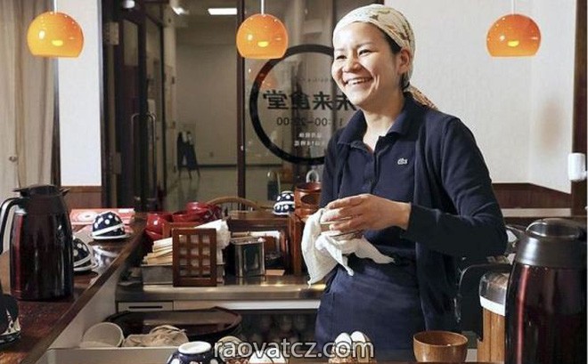 Tuyển người dọn dẹp buổi trưa quán tại Praha 8