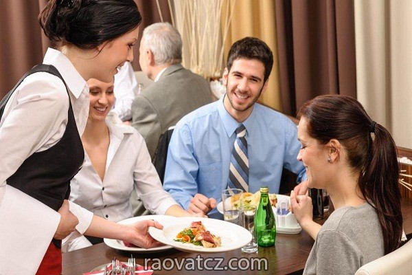 Quán ăn running sushi trong siêu thị Novo Plaza Praha 4 đang cần tìm nữ kasa bồi