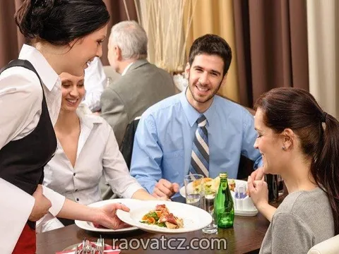 Quán ăn running sushi trong siêu thị Novo Plaza Praha 4 đang cần tìm nữ kasa bồi