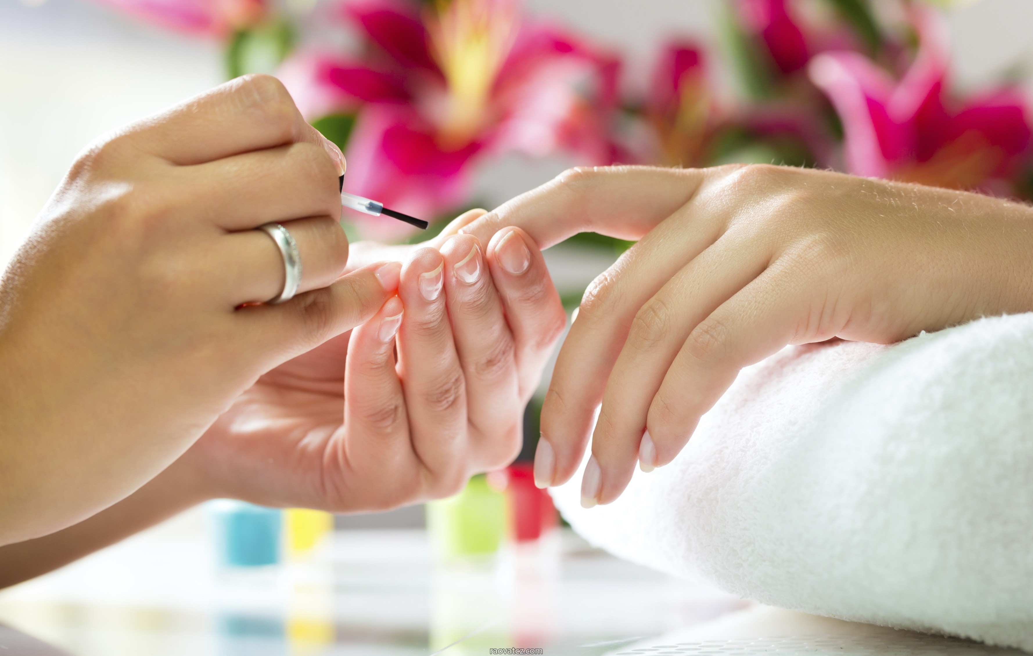Cần nhượng lại hợp đồng tiệm Nails trong siêu thị Tesco Decin