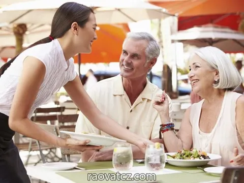 Quán ăn ở Zbraslavské náměstí cần tuyển bồi bàn (part-time)