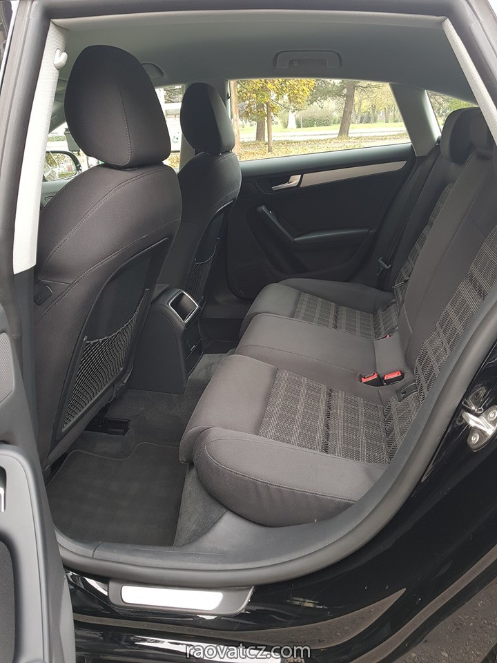 AUDI A5 quattro 2.0TDI/140kw, 139000km, 9/2016, xe 1chủ, không đâm va..