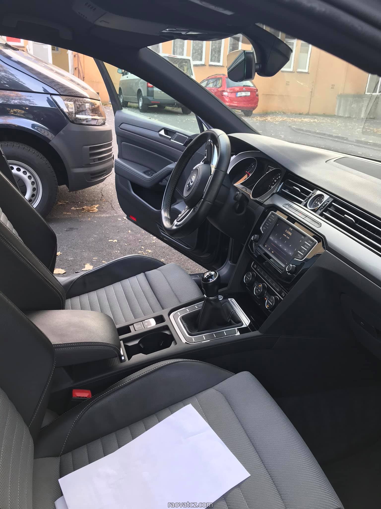 Cần bán VW passat R line 2.0 TDI -110kw số sàn 157.000 km 4/2016