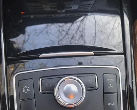 Bán xe E350 AMG đời 2011 tình trạng tốt, Motor còn 5 tháng bảo hành, có thể xem xe và chạy thử thoải mái.