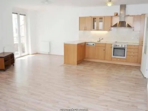 Bán căn hộ sở hữu tư nhân 3+kk 81.4m2 + 20m2 balkon tại phố Petržílkova 29 Praha