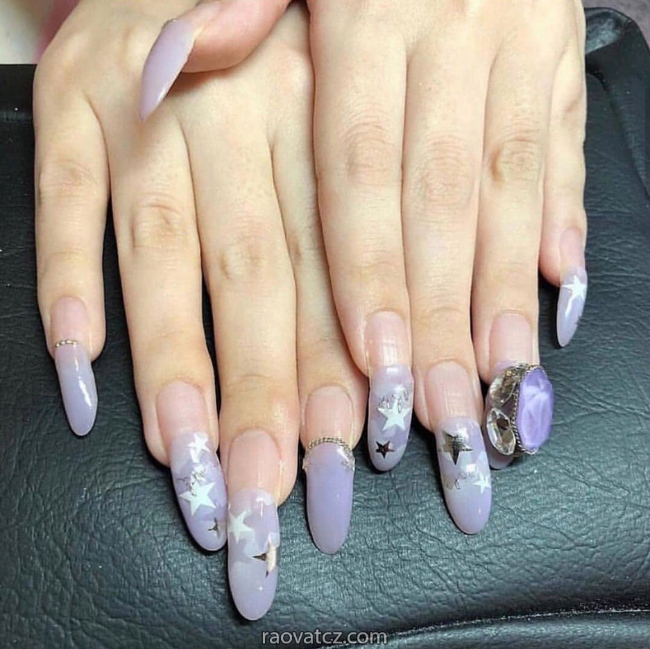 Sang nhượng tiệm nails Praha 6 đã hoạt động đc 10 năm