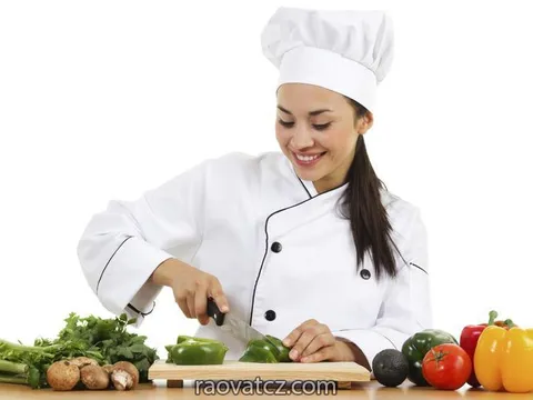 Quán bistro gần metro A hradčanská cần tìm đầu bếp các món Thái - Việt.