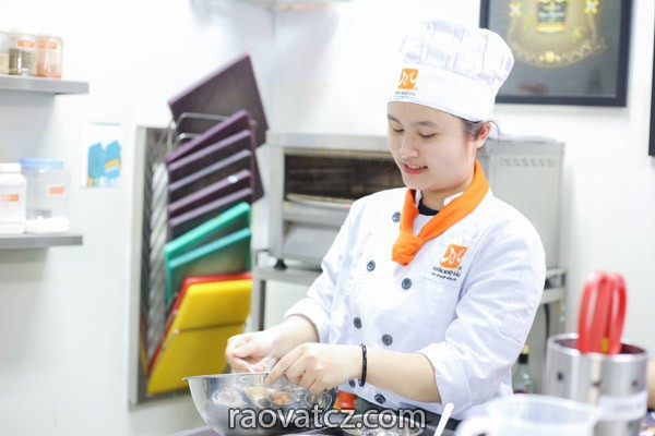 Quán ăn việt ở gần Arkady cần tuyển đầu bếp lương 45.000kc