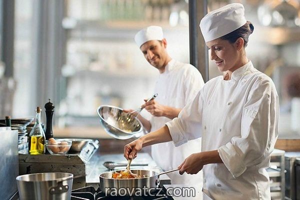 Quán ăn trong siêu thị mới khai trương ở Praha 7 tìm Kasa, bếp chính, phụ bếp