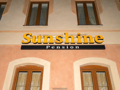Nhà nghỉ Sunshine Pension ngay tại trung tâm TP Karlovy Vary