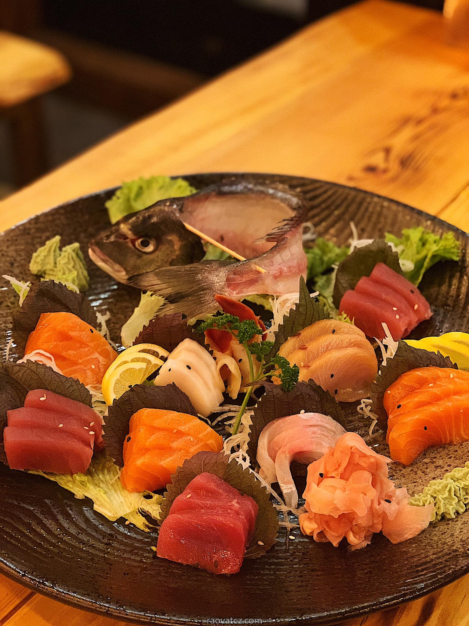 DuHa restaurant cần tìm bồi bàn làm fulltime