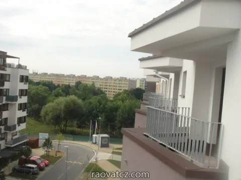 Nhà 2kk ( 50 m2 ) cho thuê , Praha 9 - Střížkov
