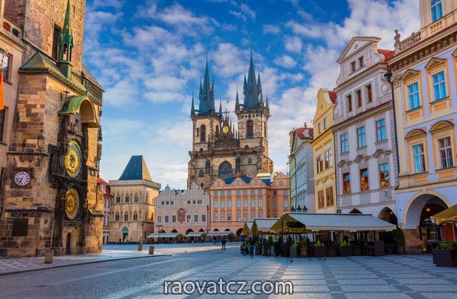 Phòng cho thuê ưu tiên nữ tại TT cạnh quảng trường con Ngựa Praha 1