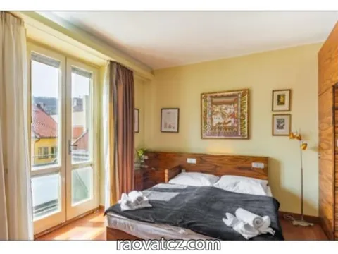 Bán nhà 2+kk , gần khu vực cầu Tình - Praha 1