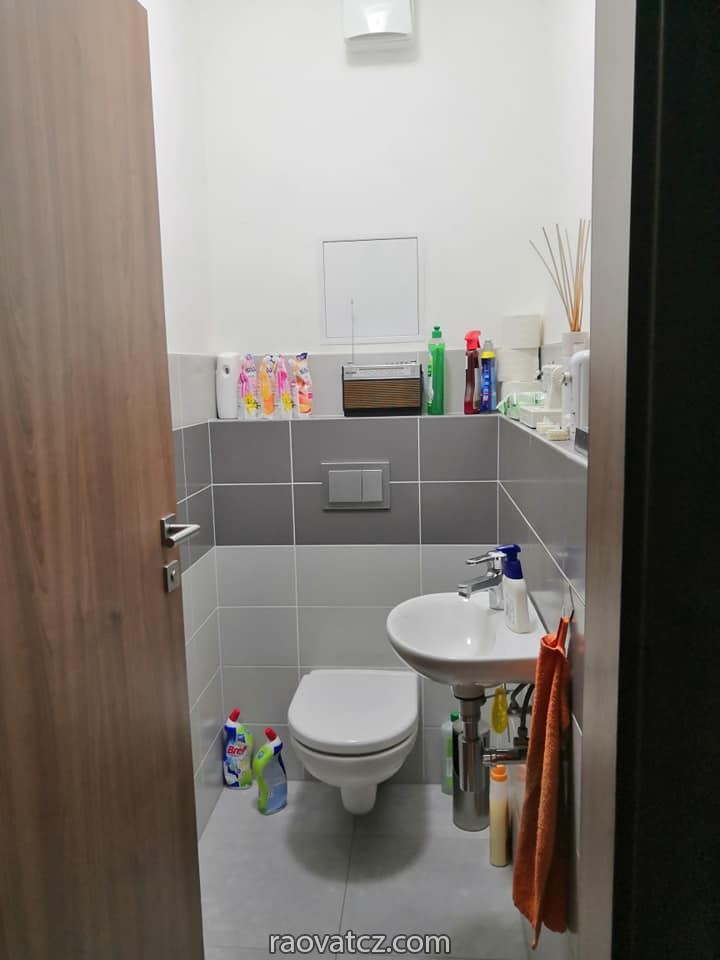 Cần cho thuê nhà 2KK ( 54 m2 ) Praha - Krč