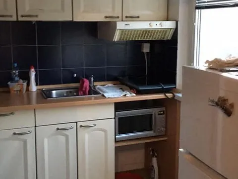 Cần cho thuê nhà 1+1 ( 30 m2 ) Praha - Hostivař
