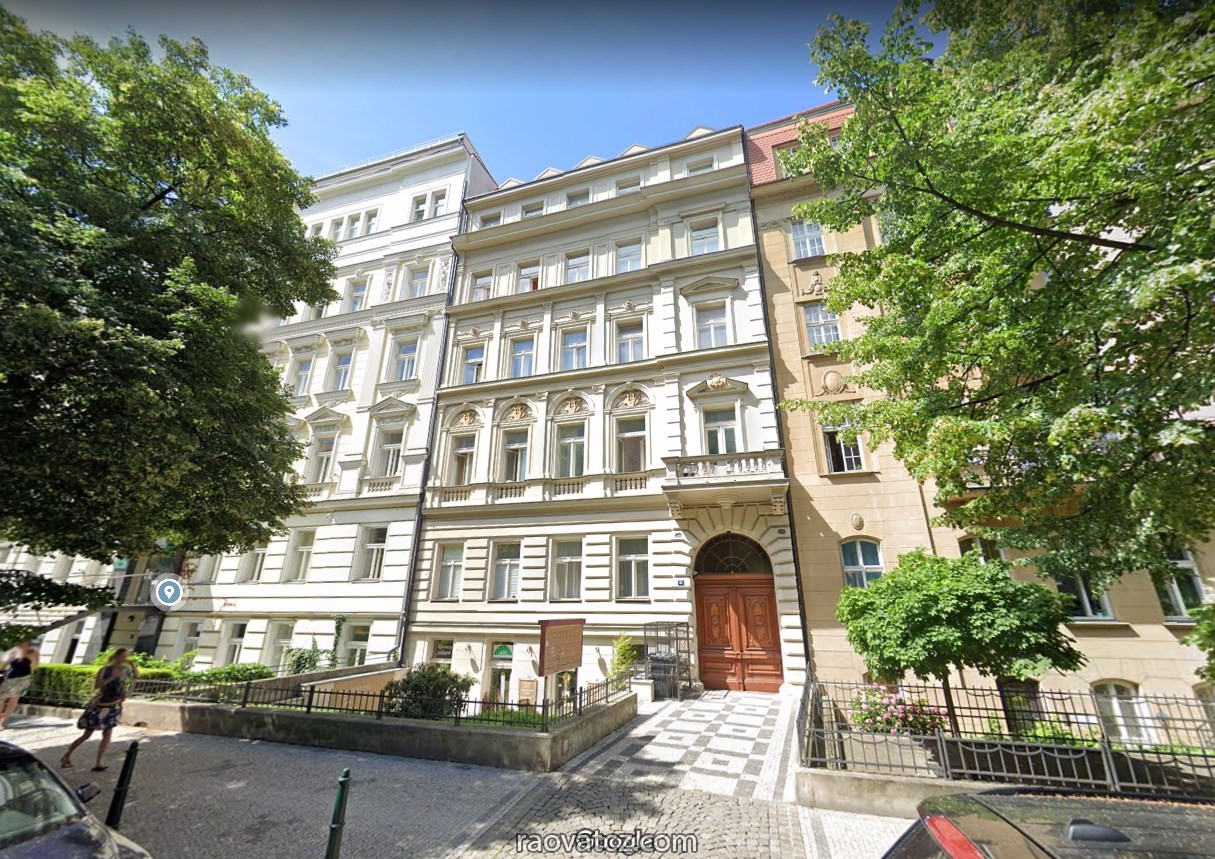 Bán lại tòa nhà tại trung tâm Praha 2, khu vực đông đúc khách nước ngoài