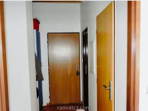 Cho thuê nhà 2+1 50m2 tại Gutova - Praha 10 Strasnice