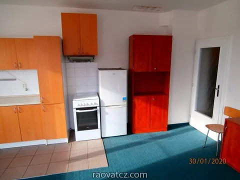 Cần cho thuê nhà 2KK , Praha 4 - Krč