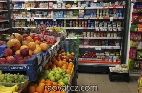 Cần tìm người độc thân làm Potraviny bao ăn ở, khu vực Brno